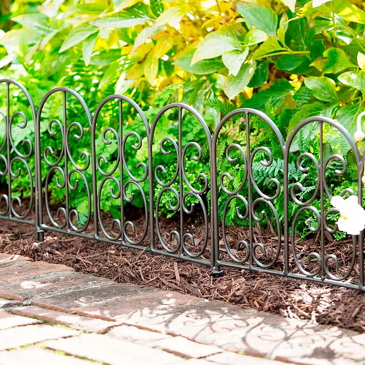 Montebello Wrought Iron Garden Edging